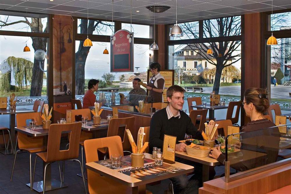 Ibis Thonon Centre Ξενοδοχείο Εστιατόριο φωτογραφία